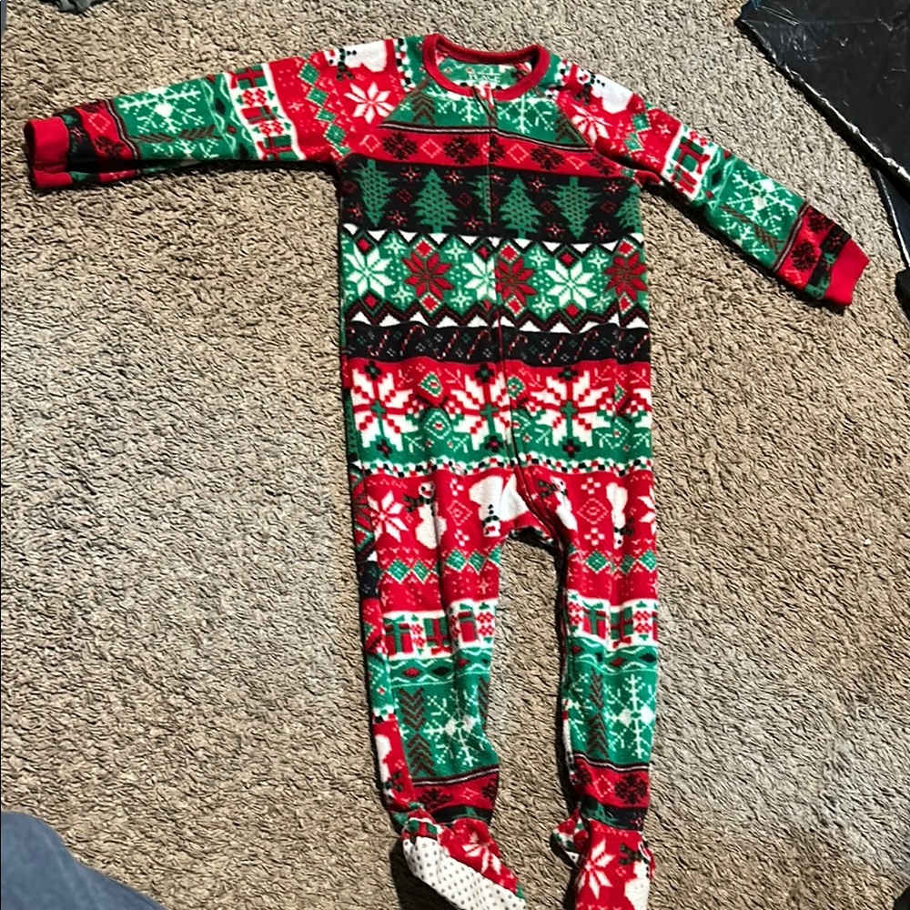 The Children's Place Red and Green Holiday Footies